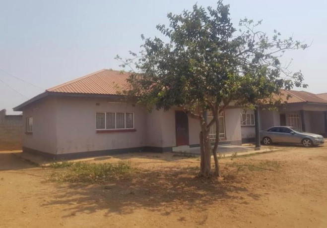 3-x-2-bedroom-flats-for-sale-in-chelstone-big-3