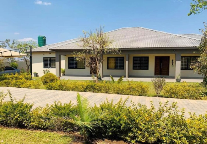 2-bedroom-flats-for-sale-in-ibex-meanwood-big-0