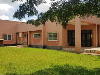 6-bedroom-house-for-sale-in-lilayi