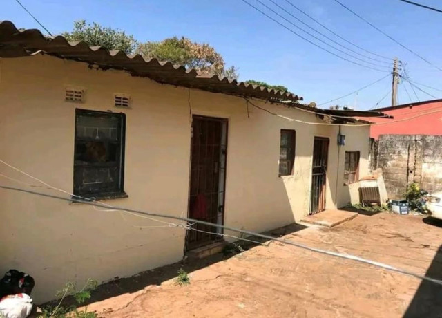2-bedroom-house-for-sale-in-chilenje-south-big-3