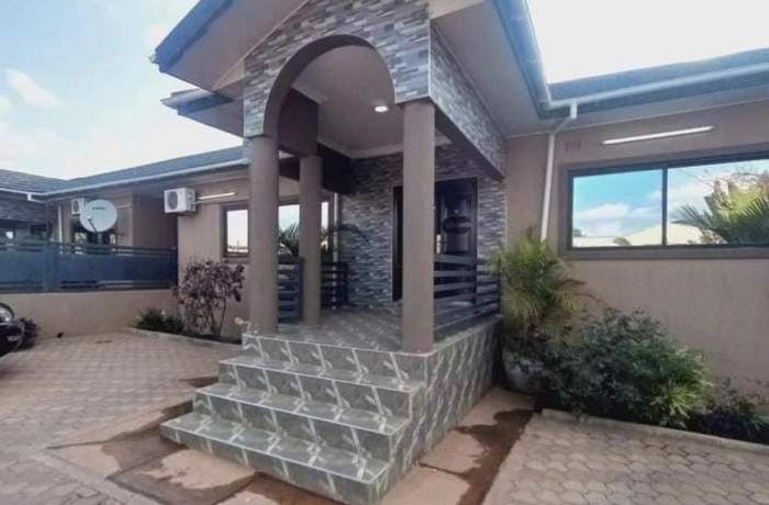 3-bedroom-flat-for-rent-in-chamba-valley-big-7