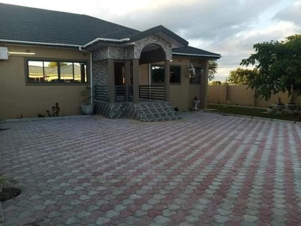 3-bedroom-flat-for-rent-in-chamba-valley-big-0