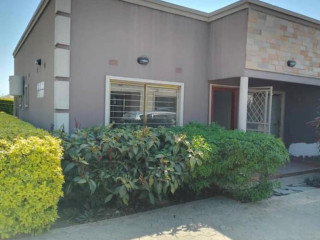 3-bedroom-flat-for-rent-in-meanwood-chamba-valley