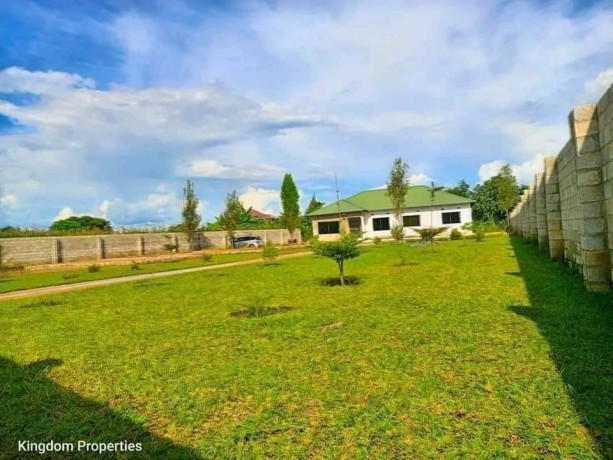 3-bedroom-house-for-sale-in-silverest-big-5