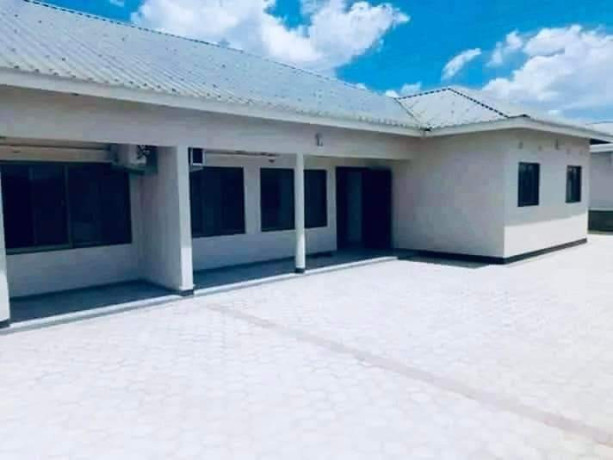 3-bedroom-flat-for-rent-in-salama-park-big-8