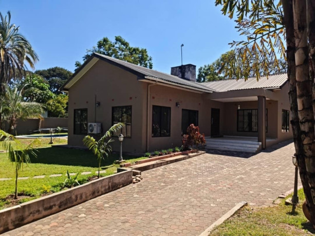 4-bedroom-house-for-rent-in-woodlands-big-9