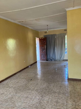 3-bedroom-flat-for-rent-in-rhodespark-big-1