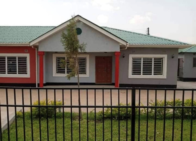 2-bedroom-flat-for-rent-in-lusaka-west-big-5