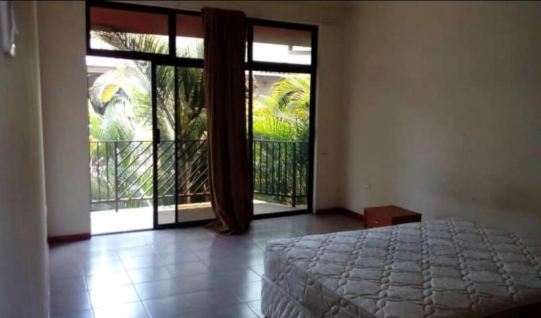 3-bedroom-apartment-for-rent-in-longacres-big-4