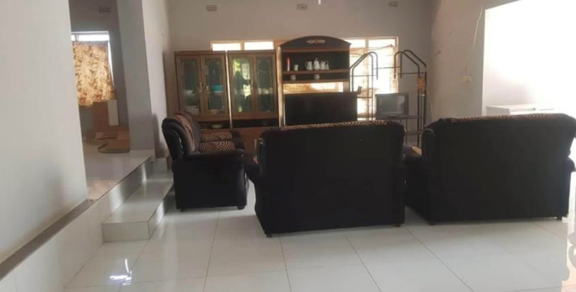 5-bedroom-house-for-rent-in-new-kasama-big-5