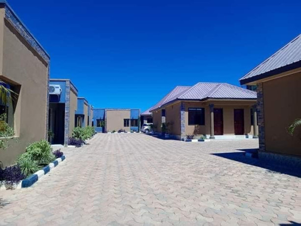 lodge-for-sale-in-shantumbu-big-5