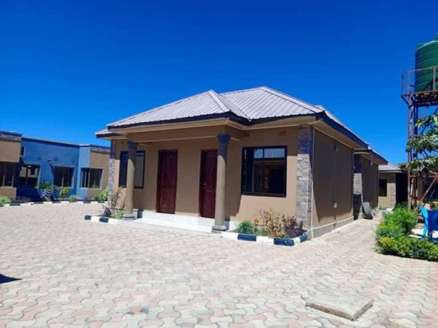 lodge-for-sale-in-shantumbu-big-4