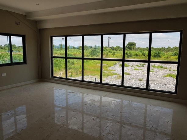 spacious-warehouse-for-rent-big-3