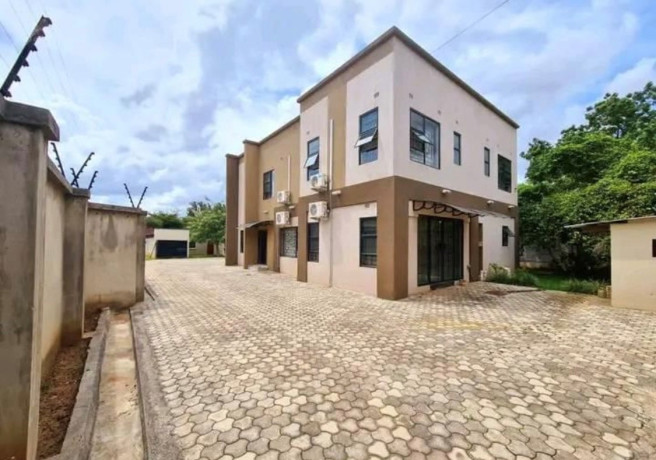 office-space-for-sale-in-rhodespark-big-0