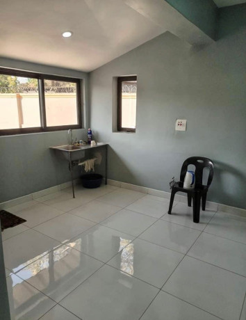 office-space-for-rent-in-longacres-big-6