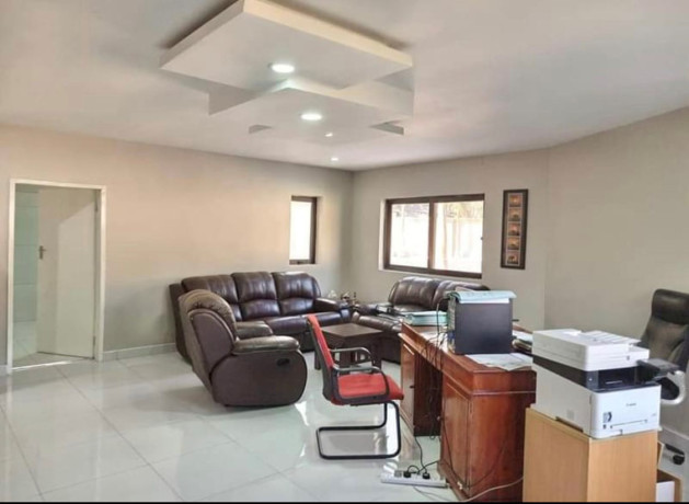 office-space-for-rent-in-longacres-big-8