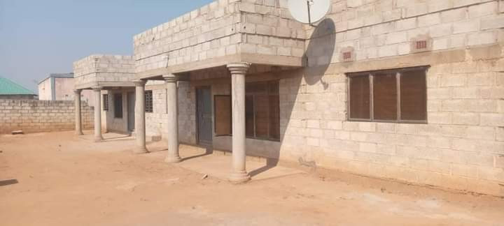 incomplete-flats-for-sale-in-chamba-valley-big-0