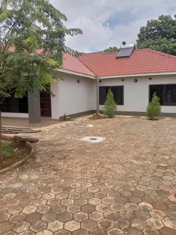 2-bedroom-flat-for-rent-in-ibex-meanwood-big-0