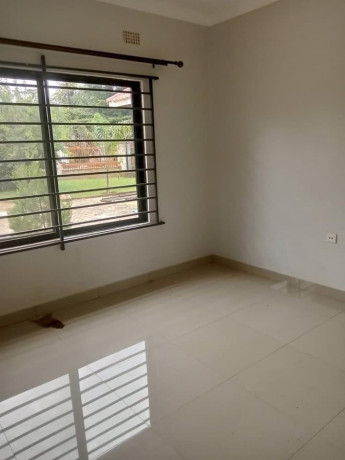 2-bedroom-flat-for-rent-in-ibex-meanwood-big-4