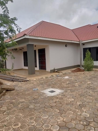 2-bedroom-flat-for-rent-in-ibex-meanwood-big-9