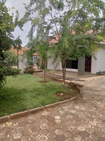 2-bedroom-flat-for-rent-in-ibex-meanwood-big-7