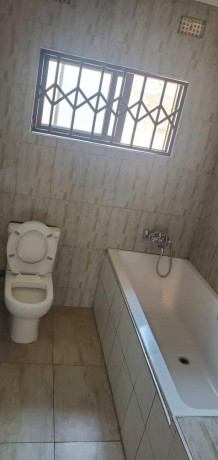 2-bedroom-flat-for-rent-in-ibex-hill-big-4