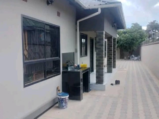 3-bedroom-house-for-rent-in-meanwood-ndeke