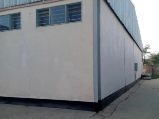 warehouse-for-rent-in-makeni