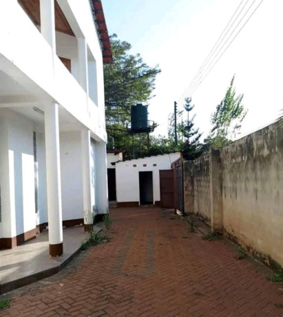 office-space-for-rent-in-kabulonga-big-2