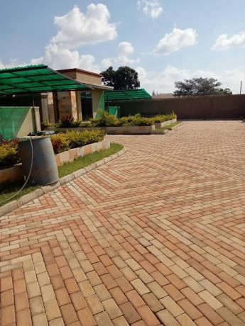 2-bedroom-flat-for-rent-in-meanwood-ibex-big-2