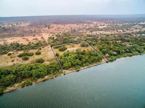 2-islands-for-sale-on-upper-zambezi-big-7