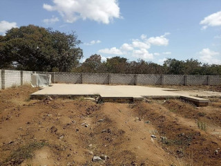 beautiful-lot-with-incomplete-buildings-in-meanwood-ibex