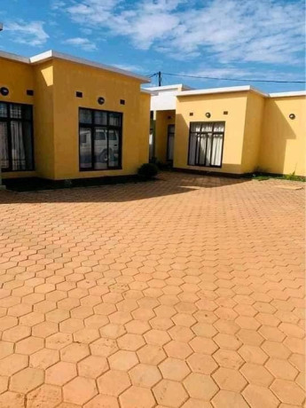 33-bedroom-flats-for-sale-in-ibex-meanwood-big-2