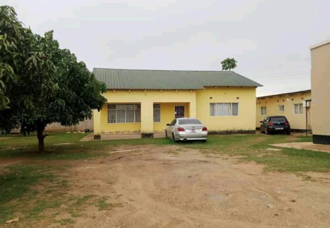 2-bedroom-flat-for-rent-in-libala-south-big-5