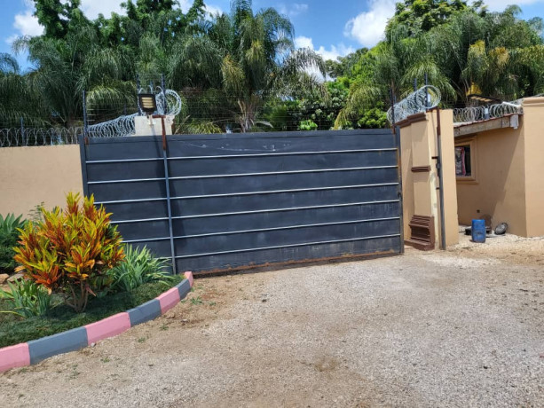 4-bedroom-house-for-sale-in-lilayi-big-1