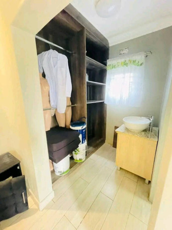 3-bedroom-stand-alone-flat-for-rent-in-lilayi-big-5