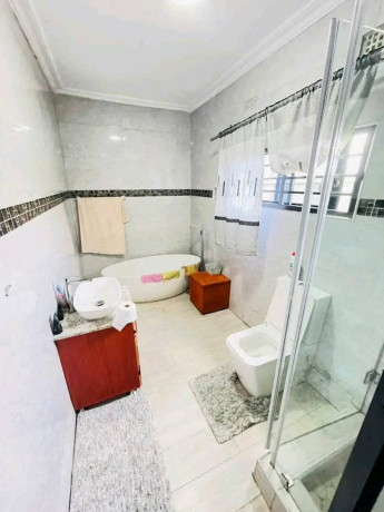 3-bedroom-stand-alone-flat-for-rent-in-lilayi-big-6