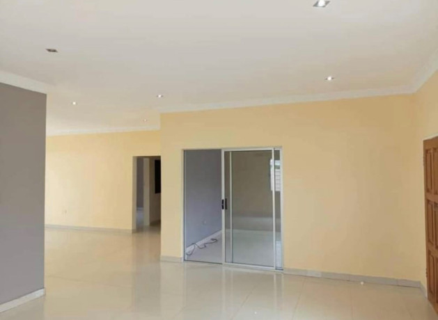 3-bedroom-flat-for-rent-in-ibex-hill-big-3