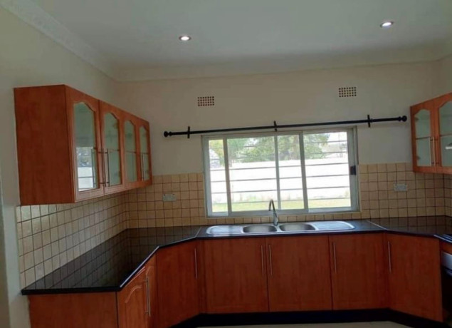 3-bedroom-flat-for-rent-in-ibex-hill-big-5