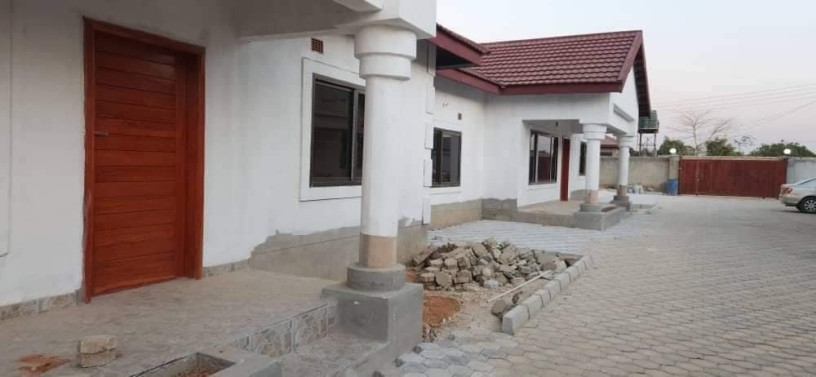 3-bedroom-flats-for-rent-in-ibex-hill-big-1