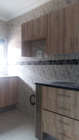 2-bedroom-flat-for-rent-in-chalala-big-5