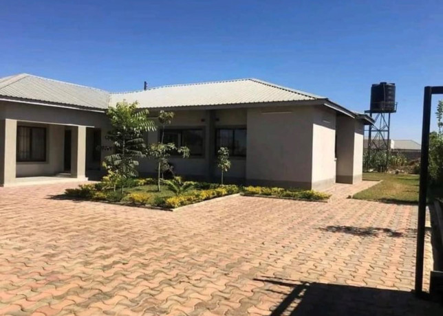 4-bedroom-house-for-rent-in-libala-south-big-3