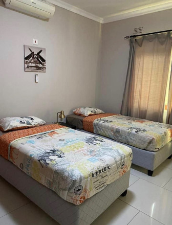 3-bedroom-house-for-sale-in-roma-park-big-4