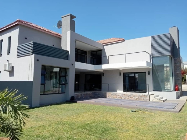 4-bedroom-house-for-sale-in-roma-park-big-0