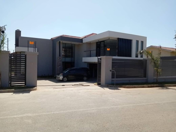 4-bedroom-house-for-sale-in-roma-park-big-3