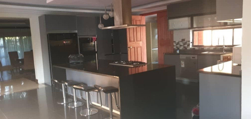 6-bedroom-house-for-sale-in-roma-park-big-3