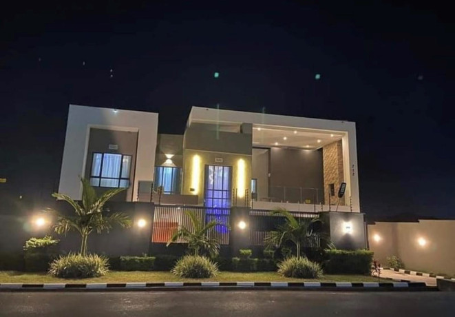 beautiful-5-bedroom-house-for-sale-in-roma-park-big-9