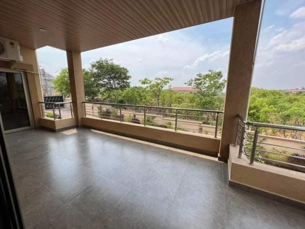 4-bedroom-house-for-sale-in-roma-park-big-2