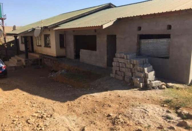 3-bedroom-flat-for-sale-in-chalala-big-2