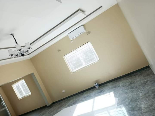 exclusive-3-bedroom-flat-for-sale-in-chalala-big-5